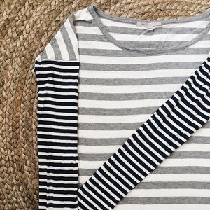 Gap long sleeve tee